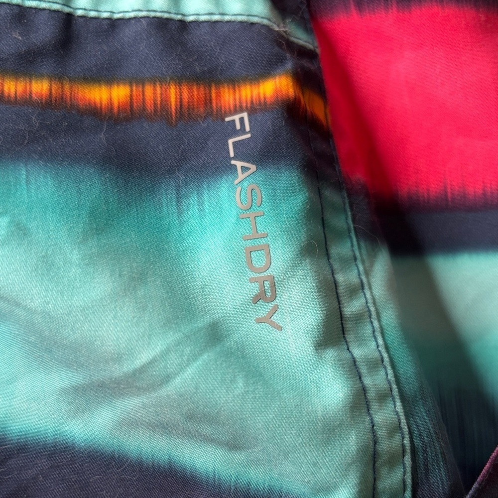 The North Face flashdry Striped Shorts - Picture 5 of 7